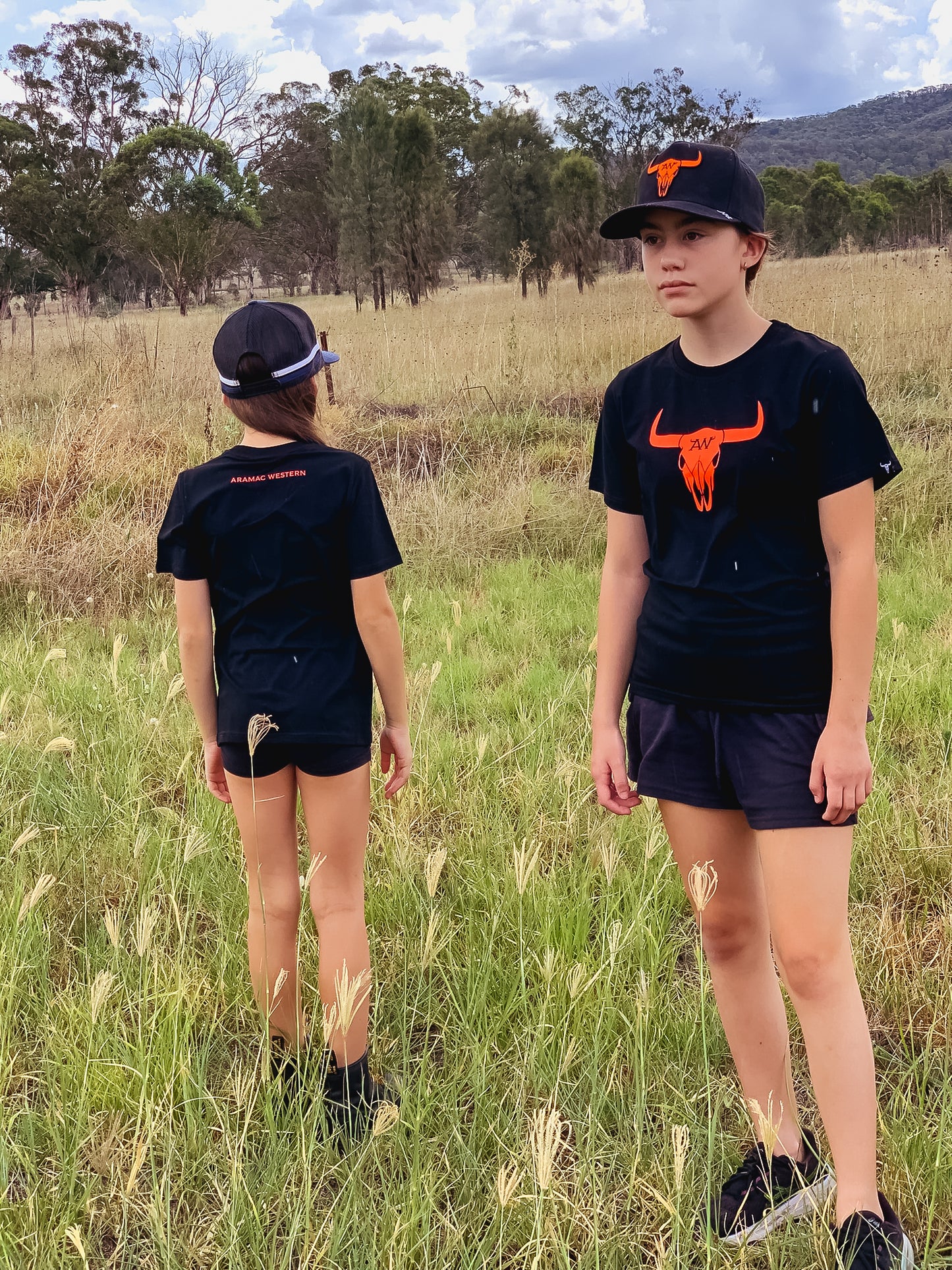 MUTITJULU - SOFT FITTED YOUTH T-SHIRT